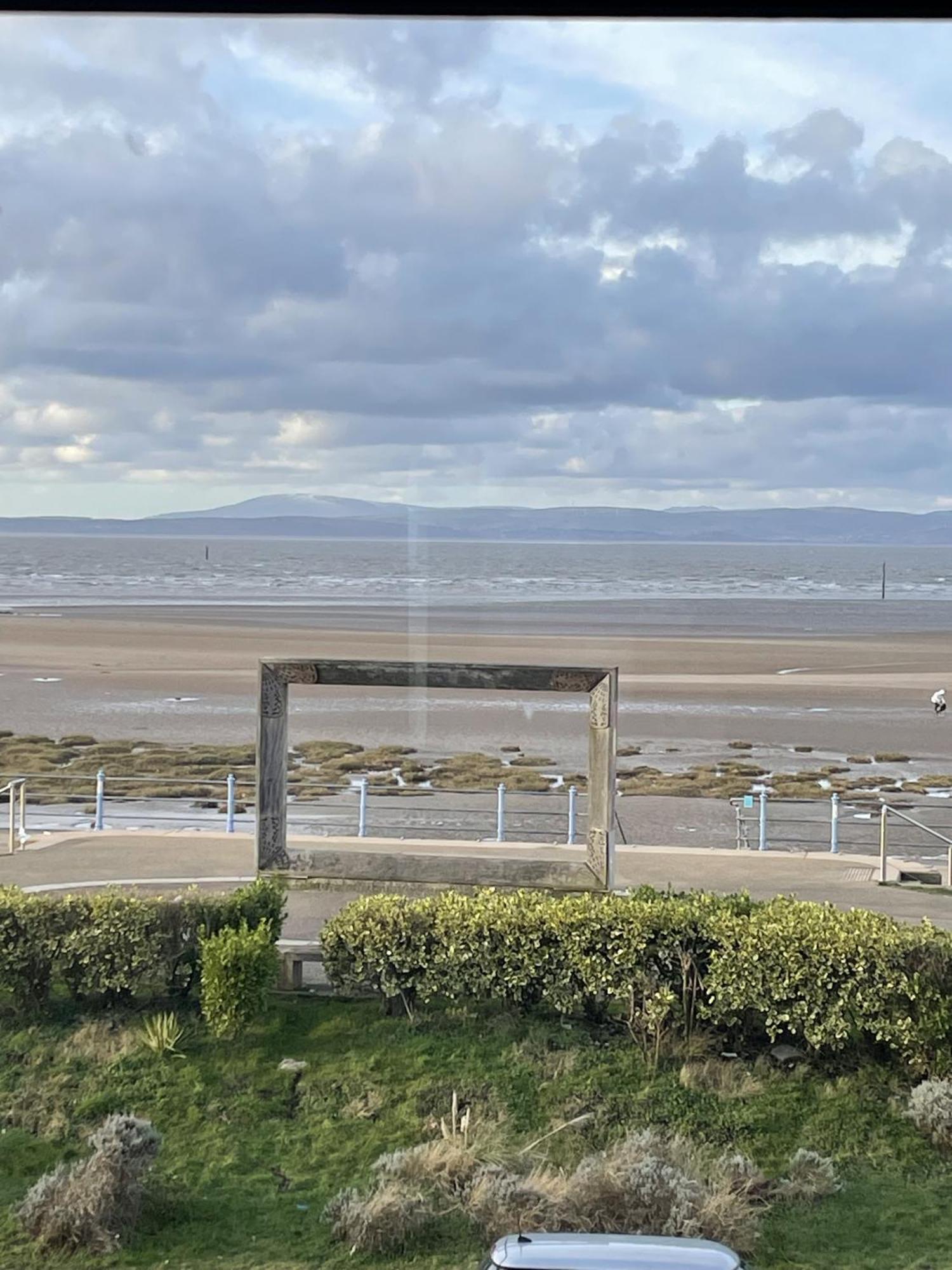The Berkeley Morecambe Bagian luar foto
