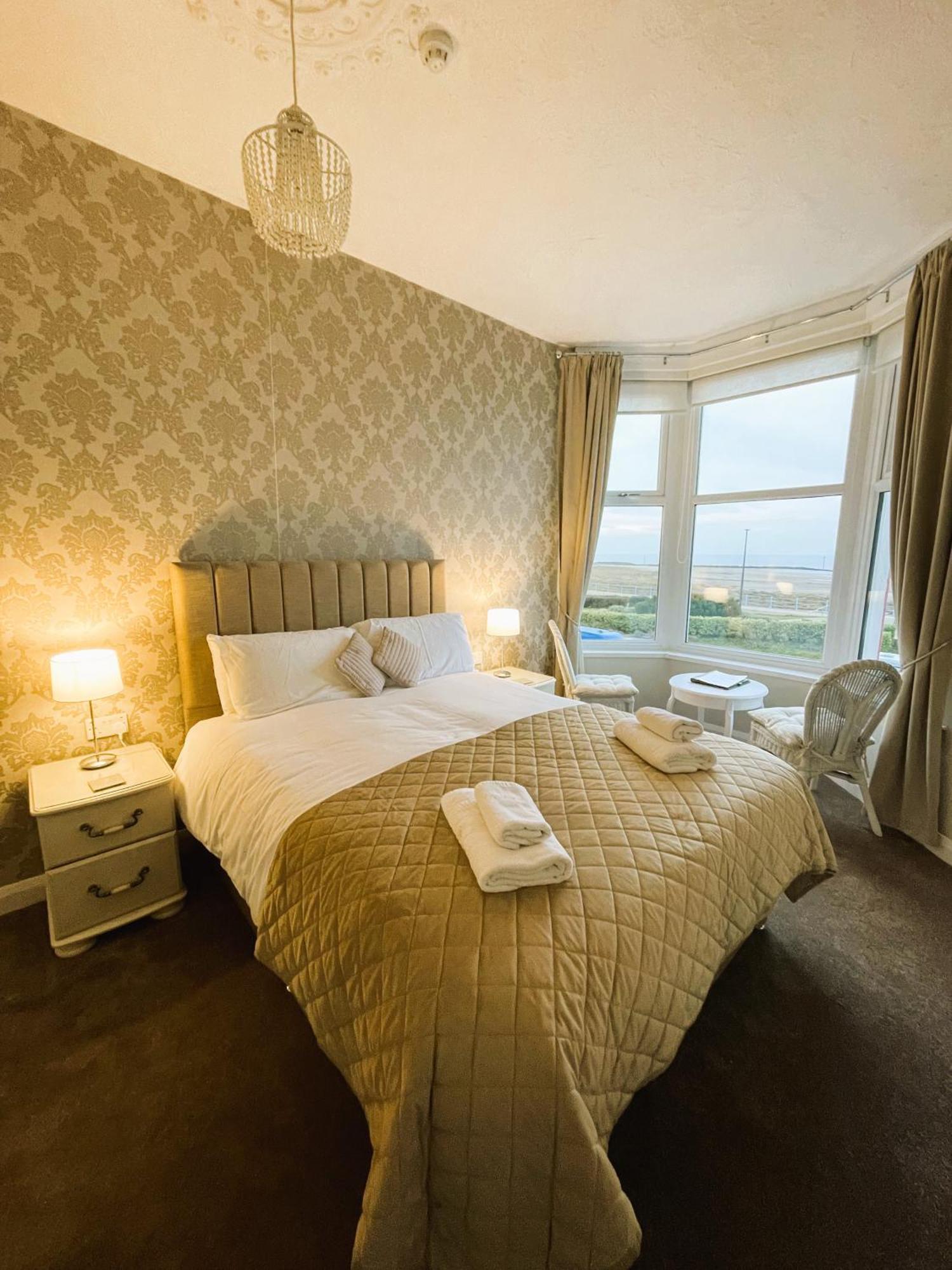 The Berkeley Morecambe Bagian luar foto