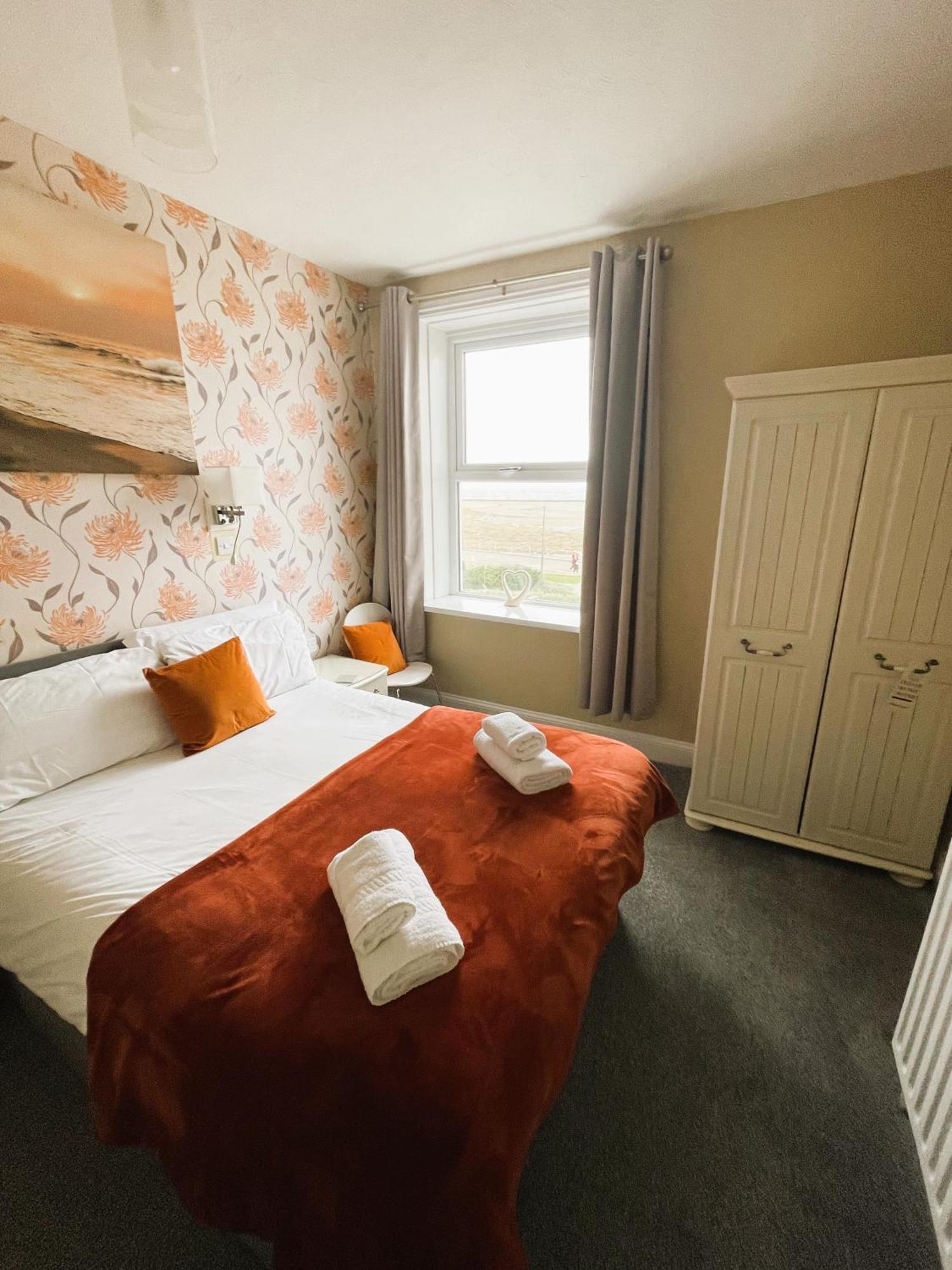 The Berkeley Morecambe Bagian luar foto